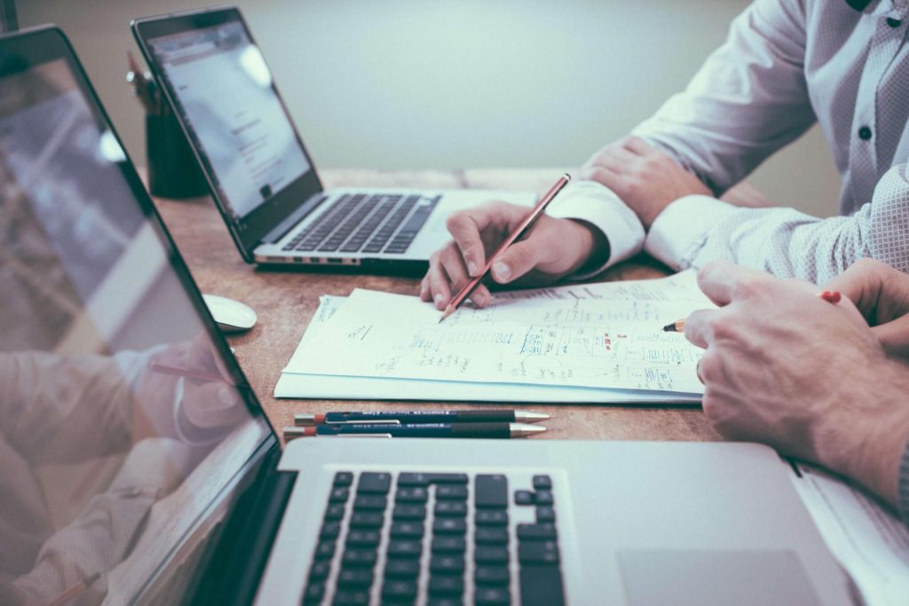 thumb 100 words to use in your job ads